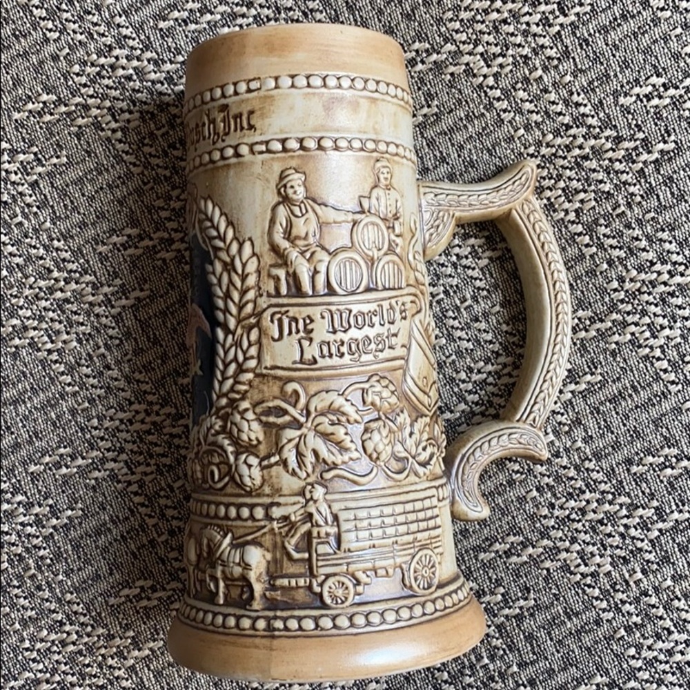 Anheuser-Busch tan glaze beer - Picture 3 of 10